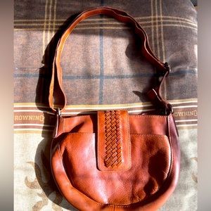 VILENCA Holland Caramel Leather Crossbody Bag